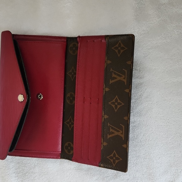 Louis Vuitton Magenta and Brown Monogram Wallet/Clutch - Picture 6 of 11